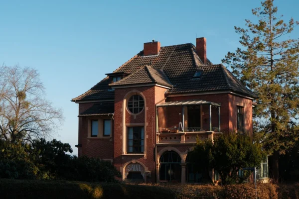 Die 6 wichtigsten Anbieter für Immobilienbewertung in Jülich 2026: Gutachter, Honorare und Erfahrungswerte im Vergleich