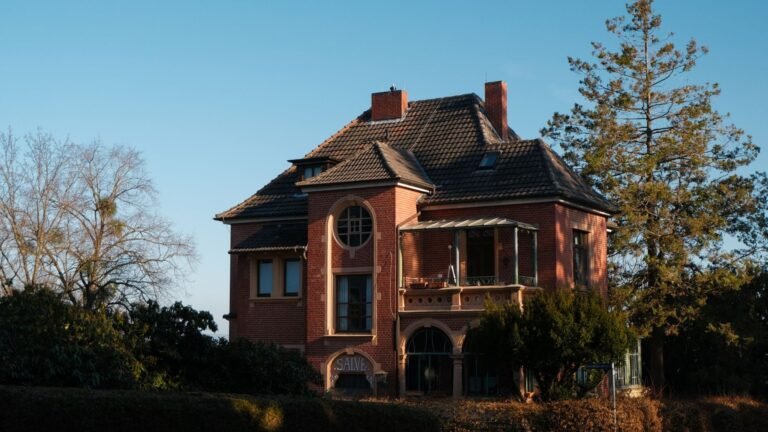 Die 6 wichtigsten Anbieter für Immobilienbewertung in Jülich 2026: Gutachter, Honorare und Erfahrungswerte im Vergleich