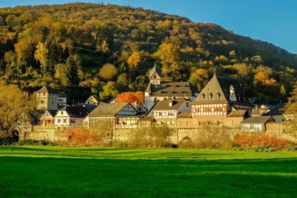 Die 7 besten Immobilienmakler in Nideggen 2026: Wer die Rureifel wirklich kennt und was der Verkauf kostet