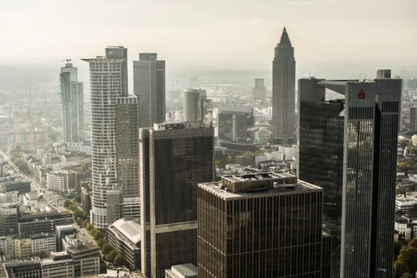 Internationale Investitionen und regionale Immobilienmärkte